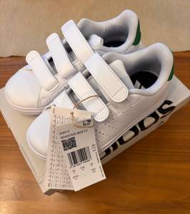Детские кроссовки Adidas