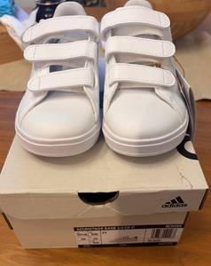Детские кроссовки Adidas