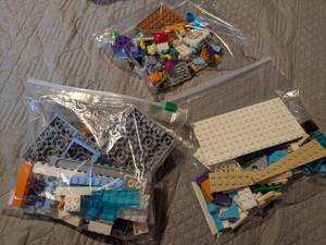 Продам оригинальный конструктор LEGO City 60363 «Магазин мороженого» (100% комплект)