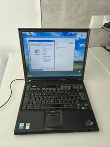 Vintage IBM ThinkPad T40 – Windows XP – Original IBM Bag & Charger